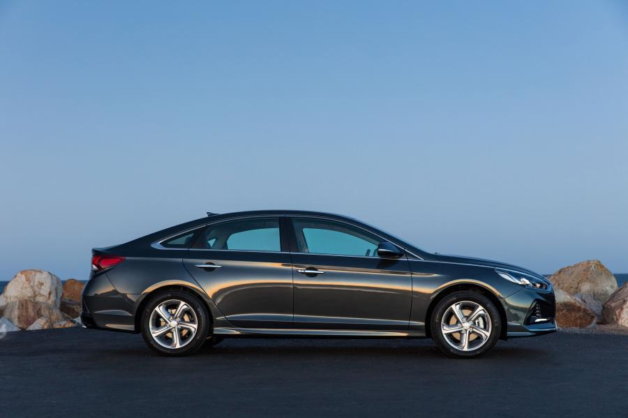  Hyundai Sonata Active (LF) 2017 года  (AU) (фото 12 из 12)